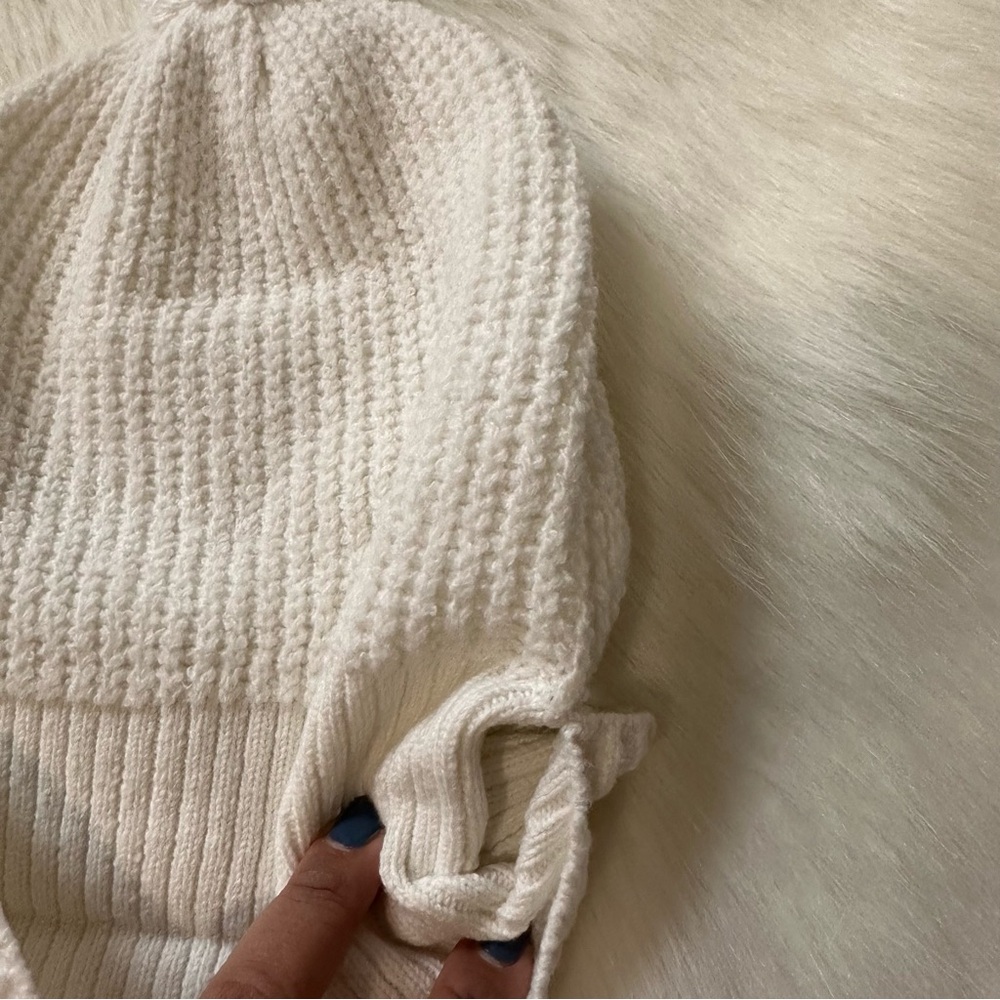 NWOT White Beenie - Picture 6 of 10